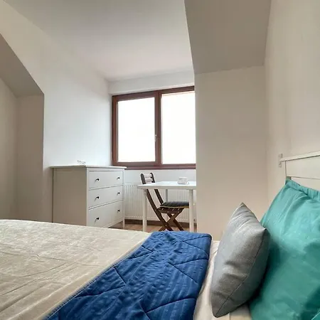Apartamento With Terrace & Mountain View In Tractorul *