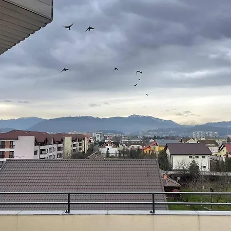 With Terrace & Mountain View In Tractorul *